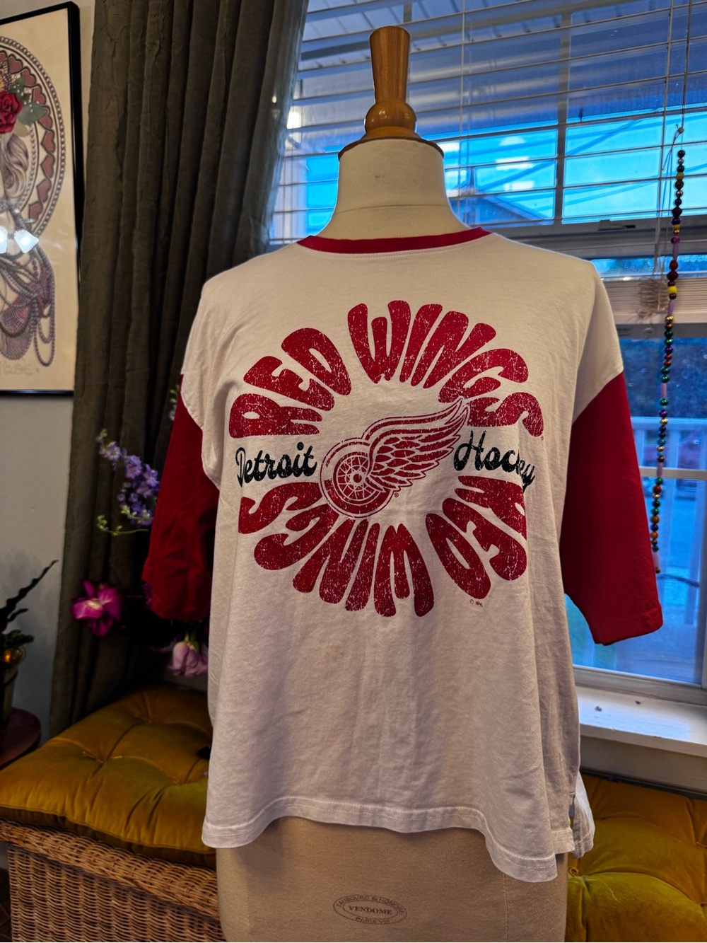 Women’s Detroit Red Wings White & Red Graphic Ringer Tee